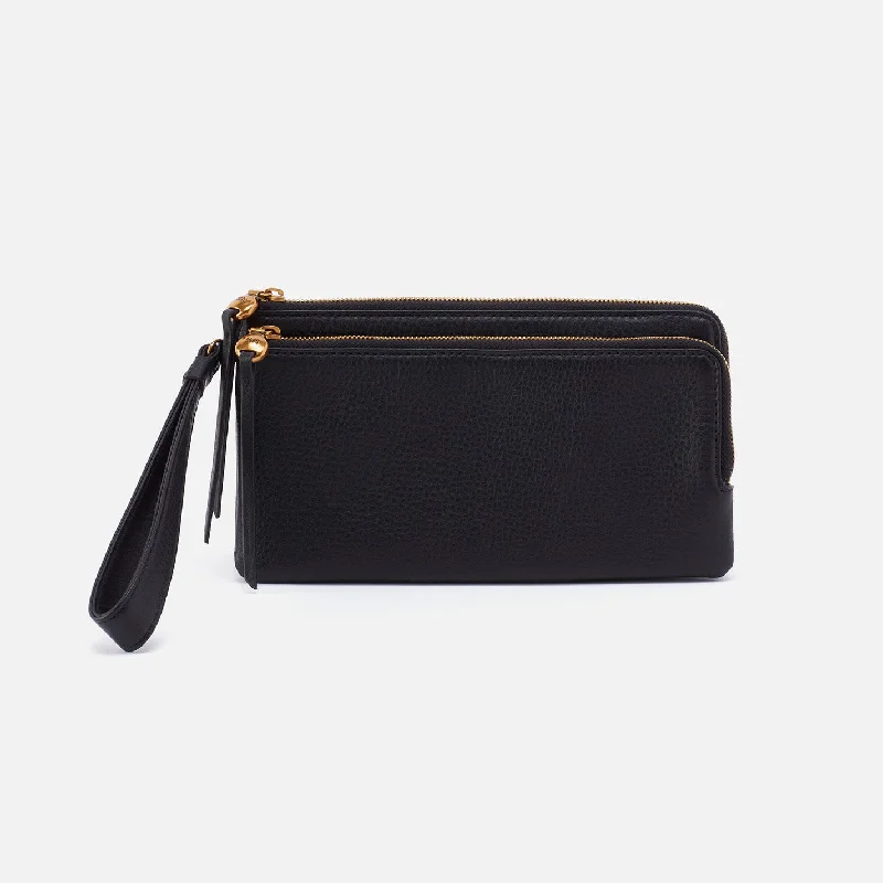 Dayton Wristlet In Pebbled Leather - Black