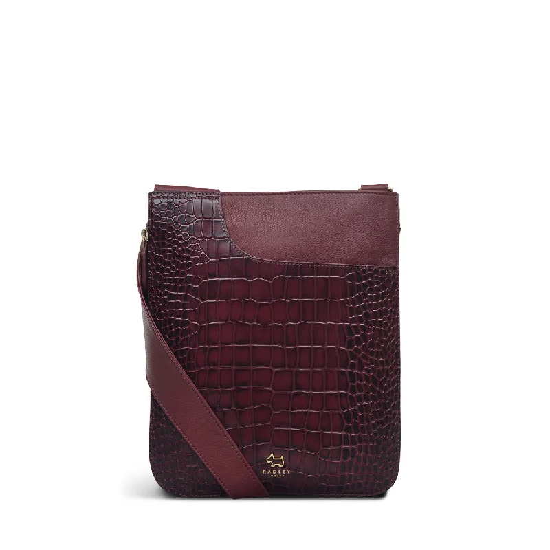 Pockets Faux Croc - Medium Zip Around Crossbody