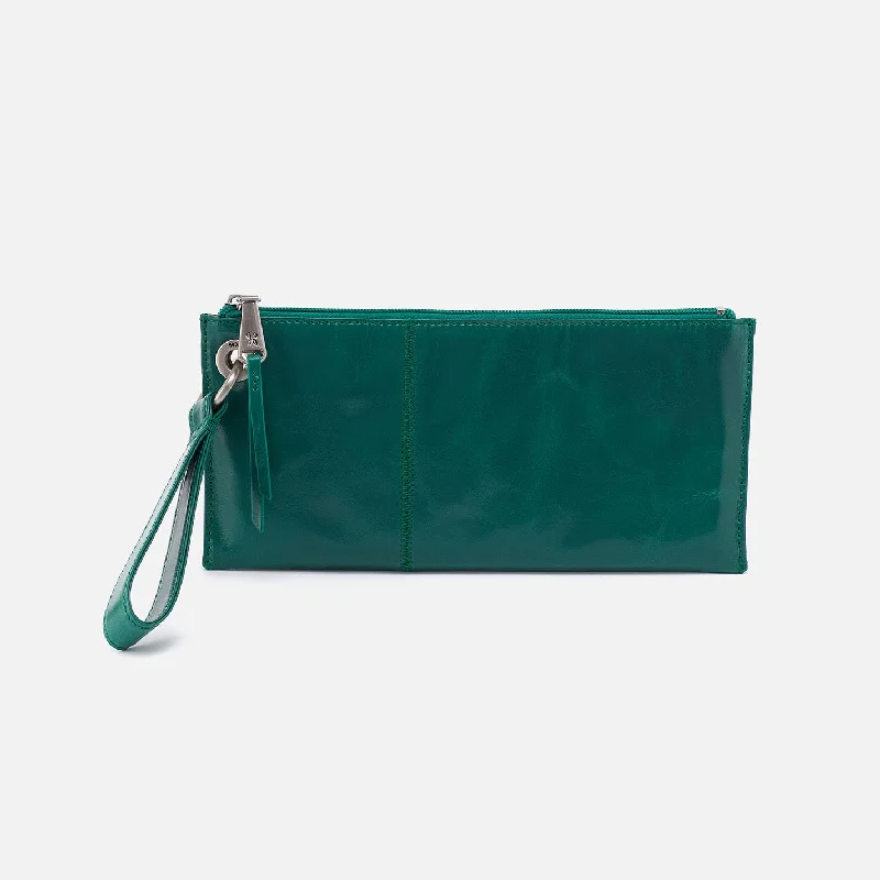 Vida Wristlet In Polished Leather - Alpine Green